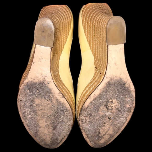 Gucci Cream Gold Heels with Ankle Strap - Picture 6 of 6